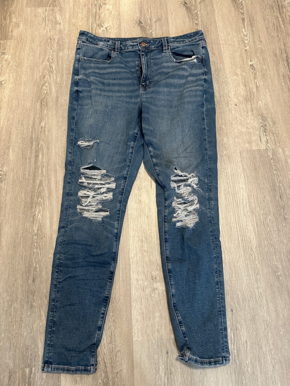 American Eagle Outfitters Distressed Super High Rise Skinny Jeans